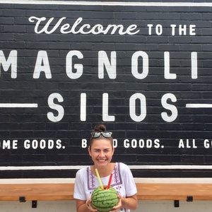 Meet your Posher, Olivia